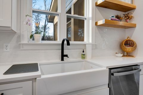 Tiny photo for 493 Ladd Avenue, Chattanooga, TN 37405 (MLS # 1525827)