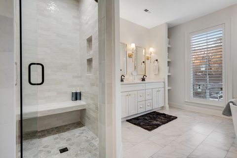 Tiny photo for 493 Ladd Avenue, Chattanooga, TN 37405 (MLS # 1525827)