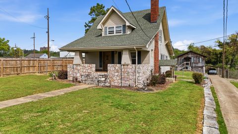 Photo of 111 W Manning Street, Chattanooga, TN 37405 (MLS # 1531457)