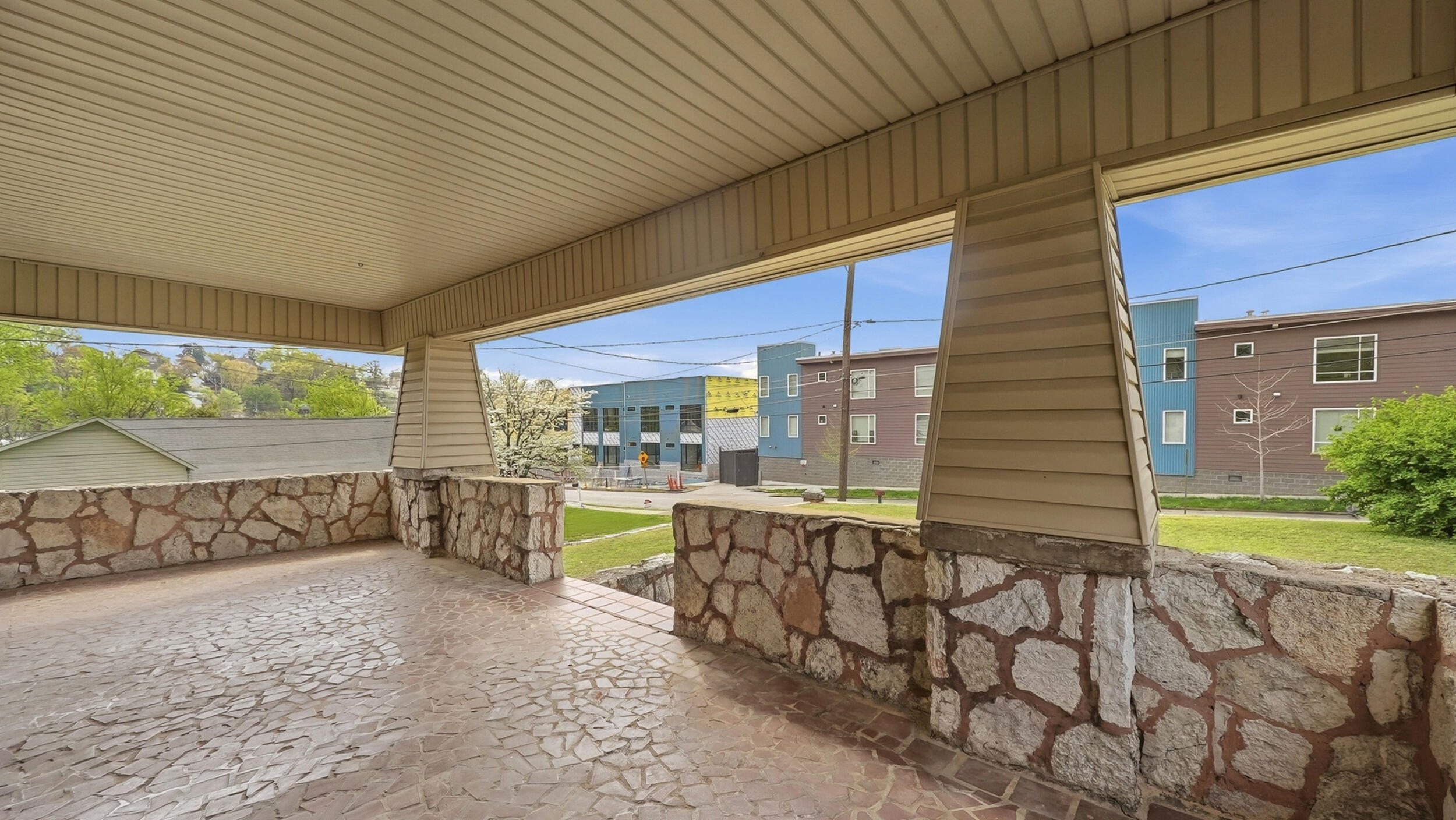 111 W Manning Street