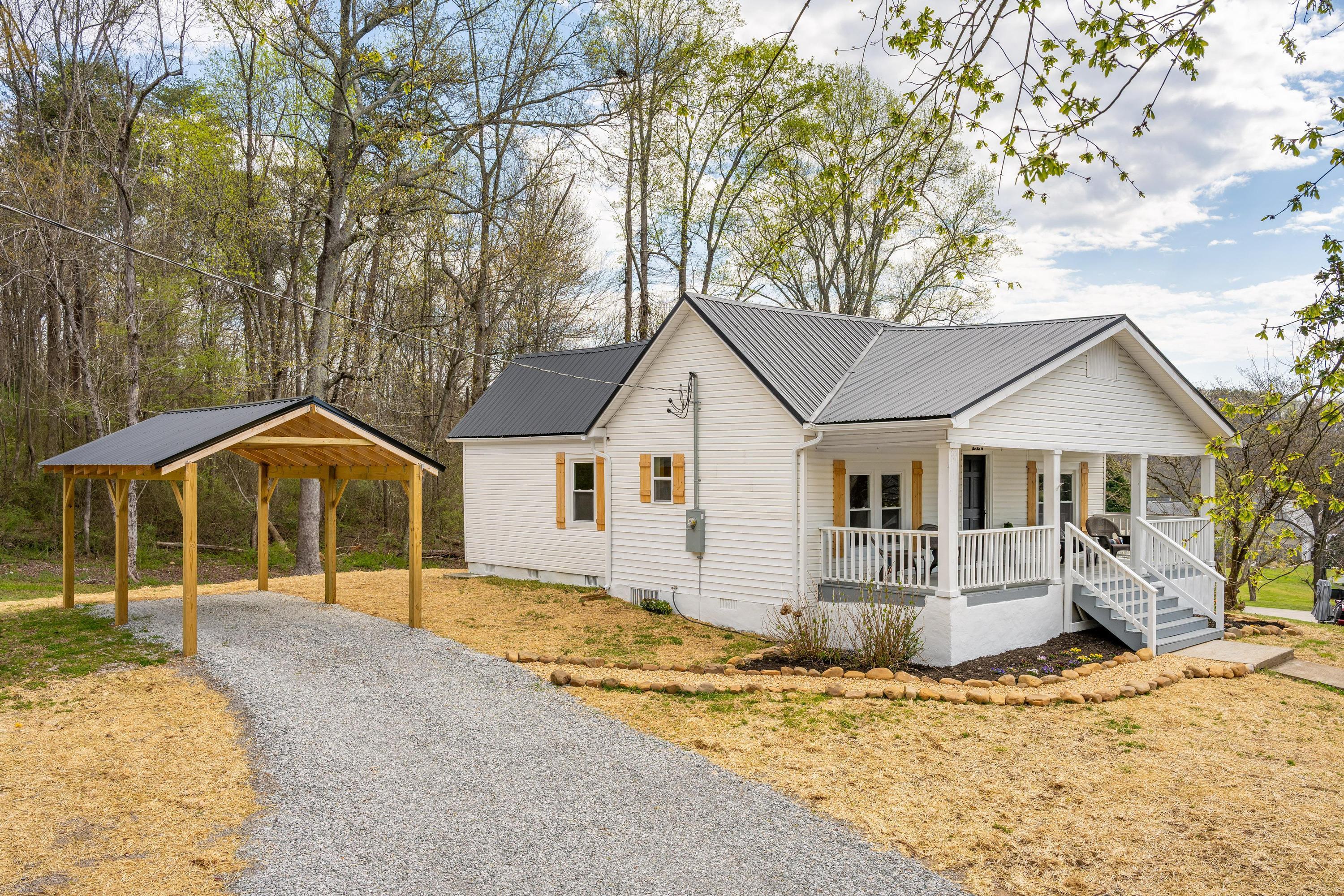 227 Cox Lane, Soddy Daisy, Tennessee image 2