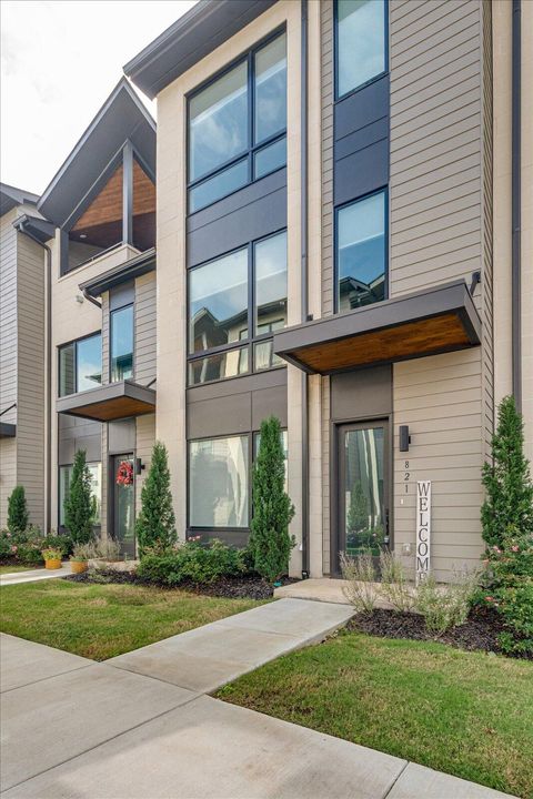 Photo of 821 Burnside Place, Chattanooga, TN 37408 (MLS # 1522468)