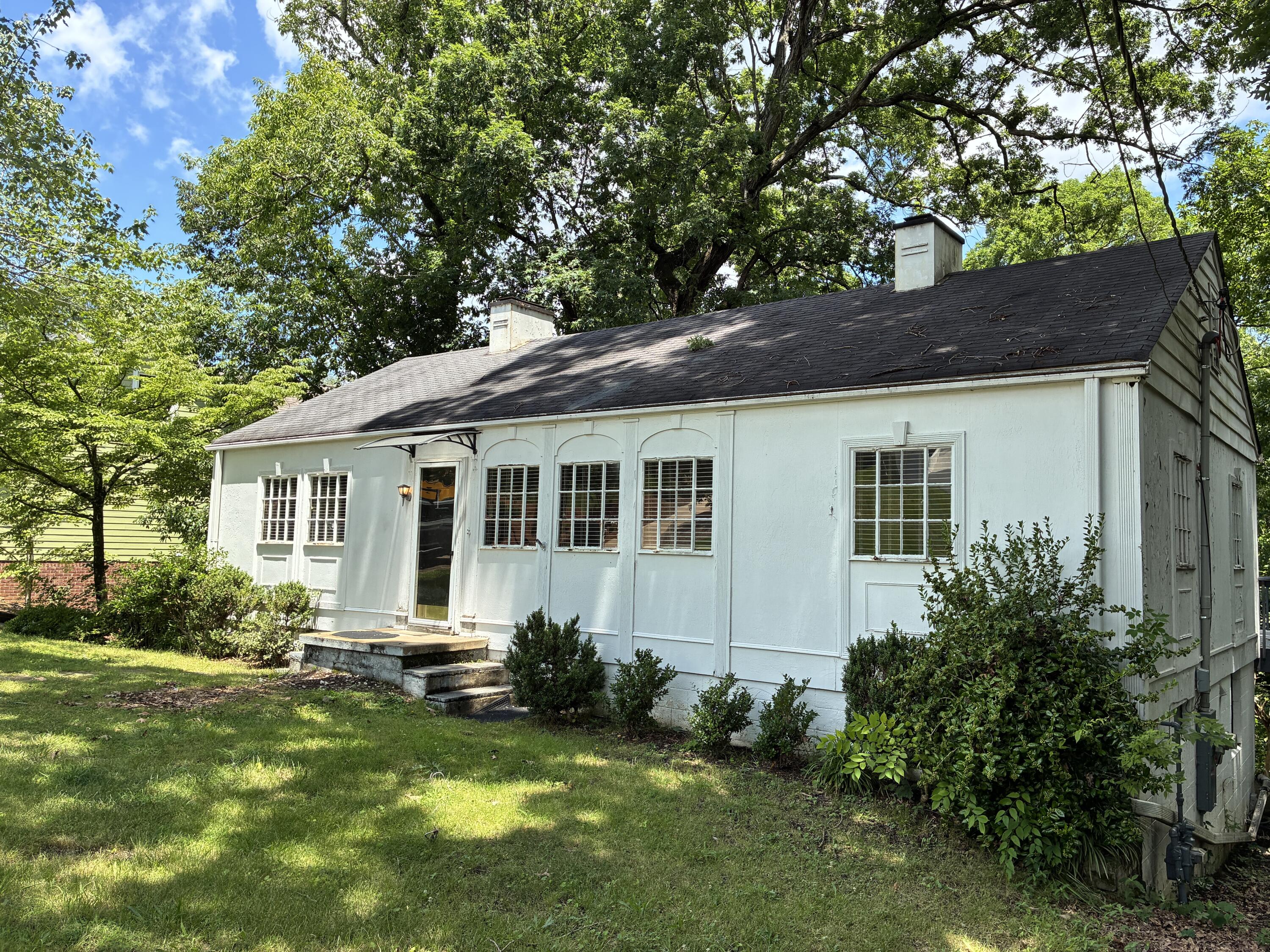1009 E Dallas Road, Chattanooga, Tennessee image 2