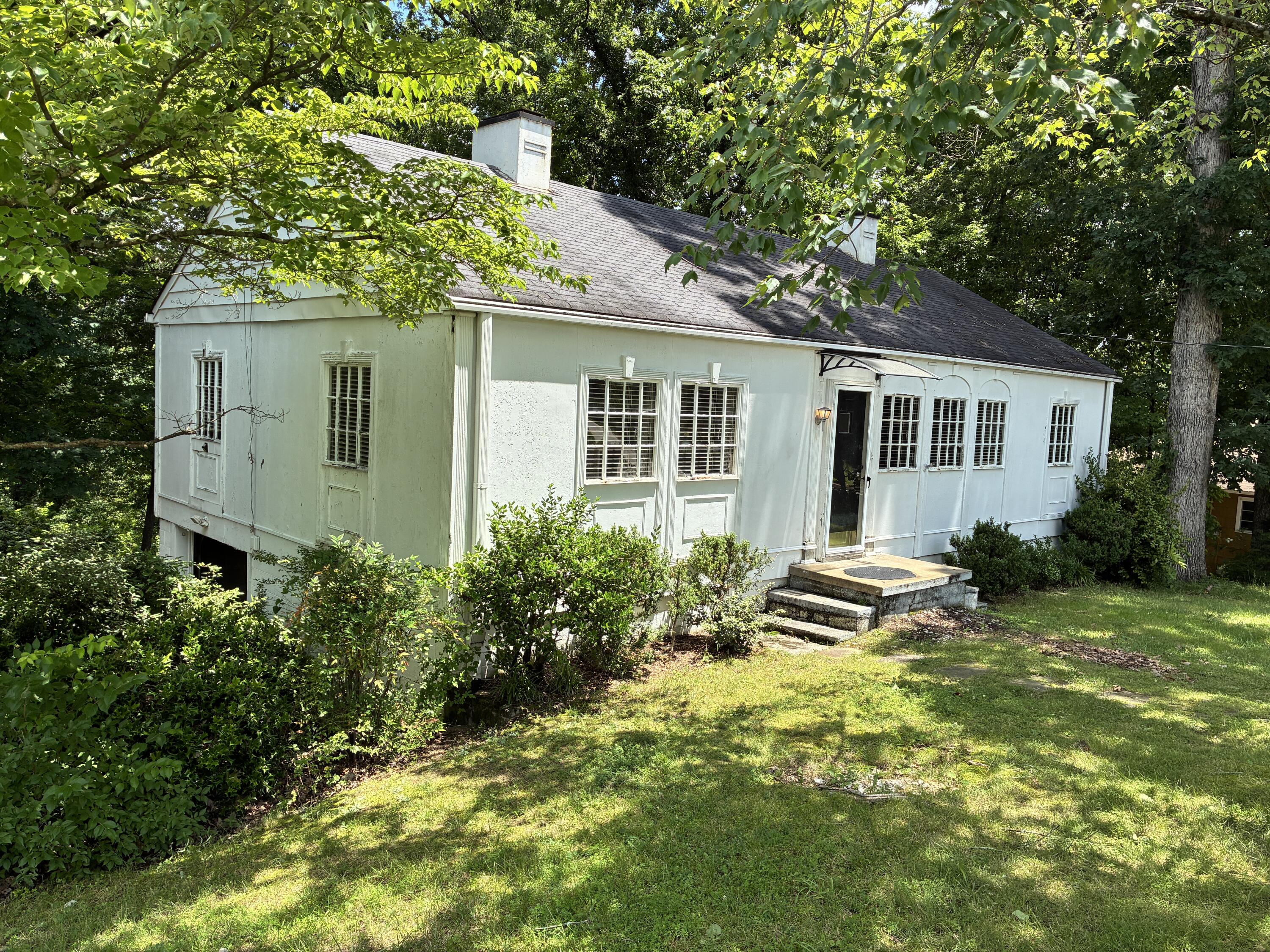 1009 E Dallas Road, Chattanooga, Tennessee image 1