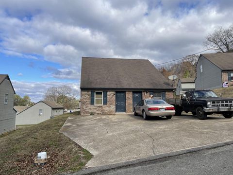 Photo of 3305/3307 NE Steeple Circle, Cleveland, TN 37312 (MLS # 1385756)