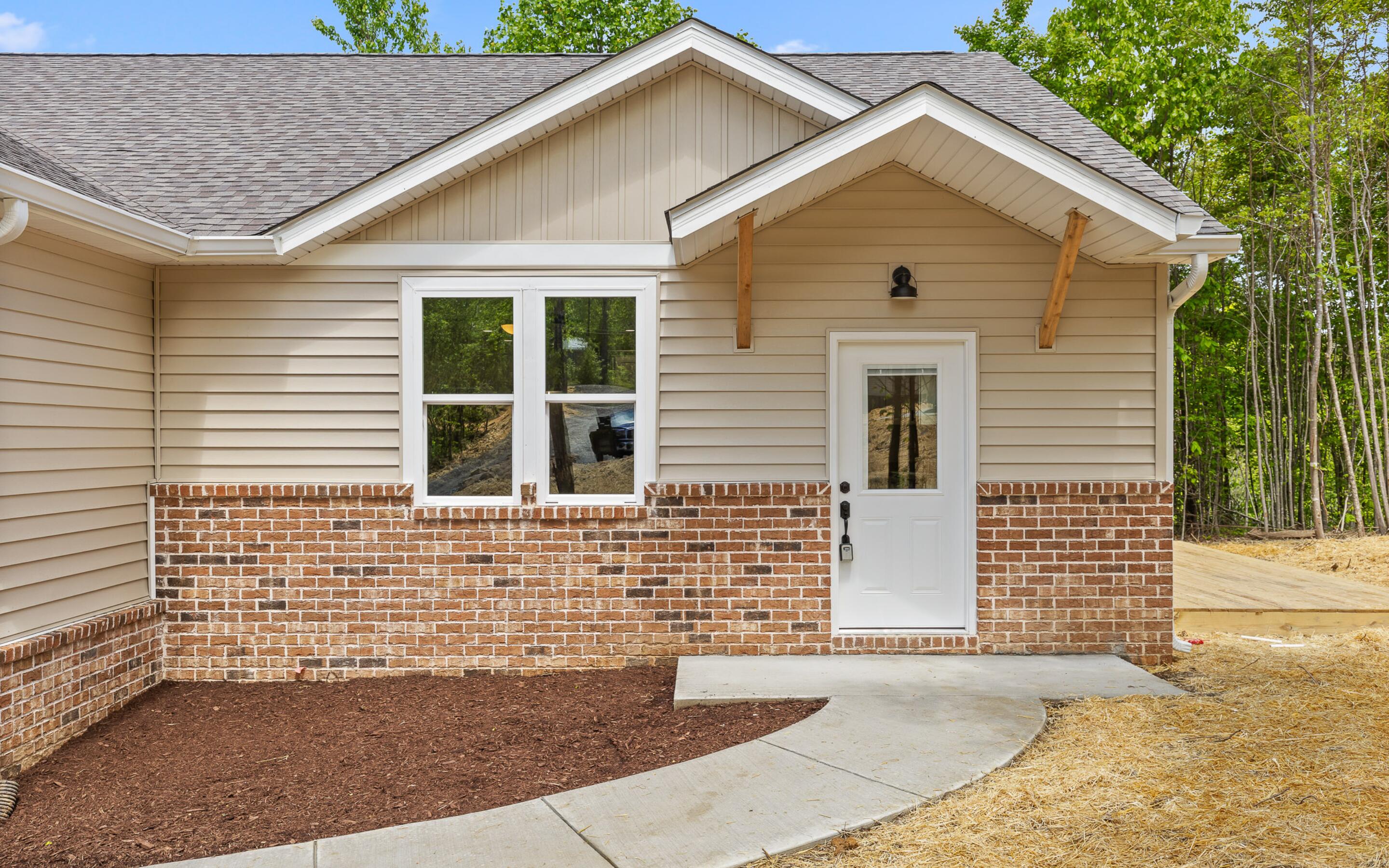 226 Grayson Way, Signal Mountain, Tennessee image 2