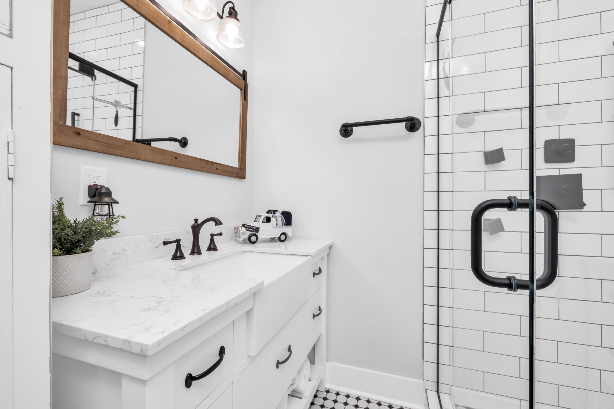 Cleveland, Tennessee 37311, United States, 6 Bedrooms Bedrooms, ,6 BathroomsBathrooms,Residential,Active,165673