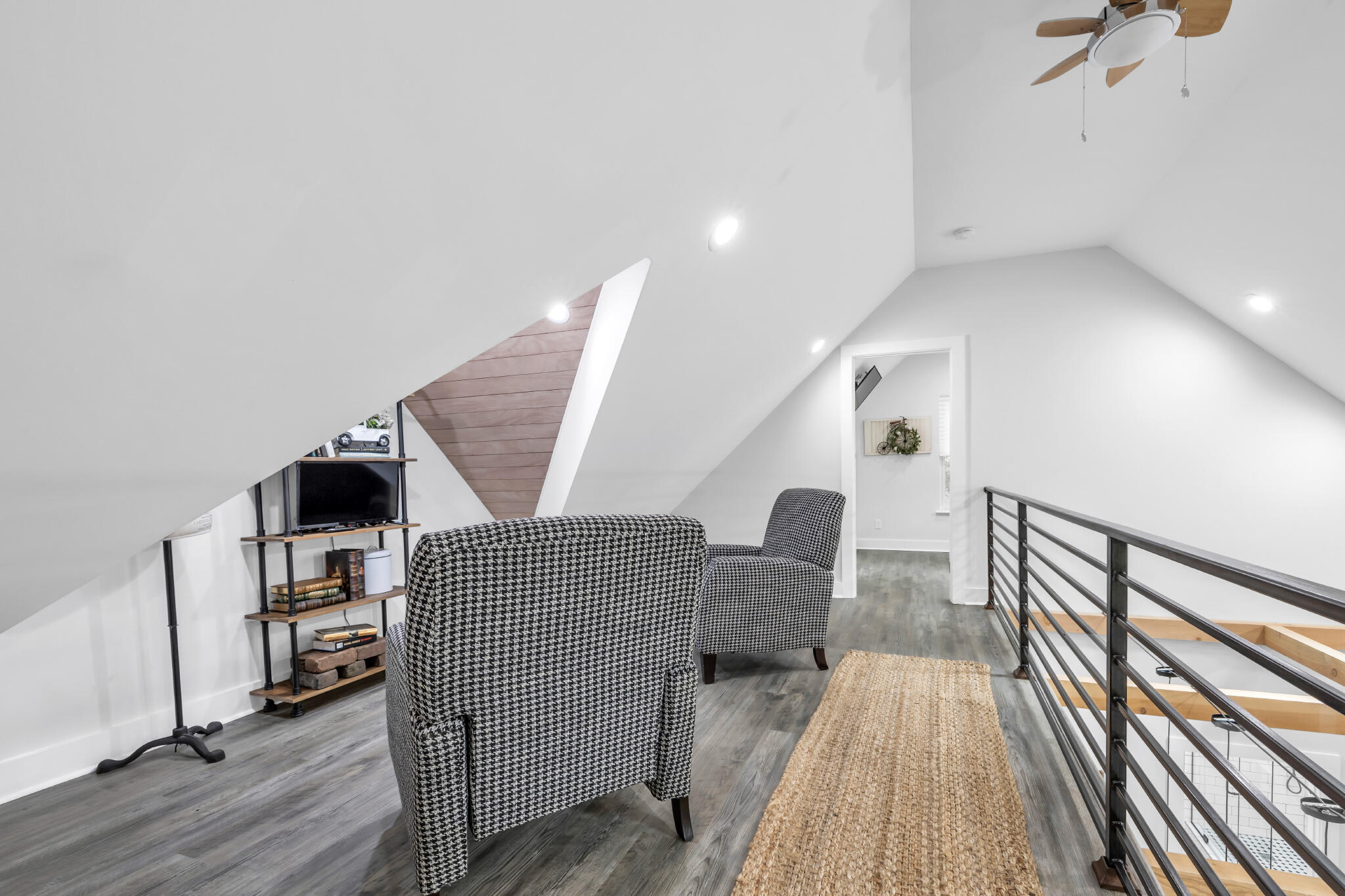 Cleveland, Tennessee 37311, United States, 6 Bedrooms Bedrooms, ,6 BathroomsBathrooms,Residential,Active,165673