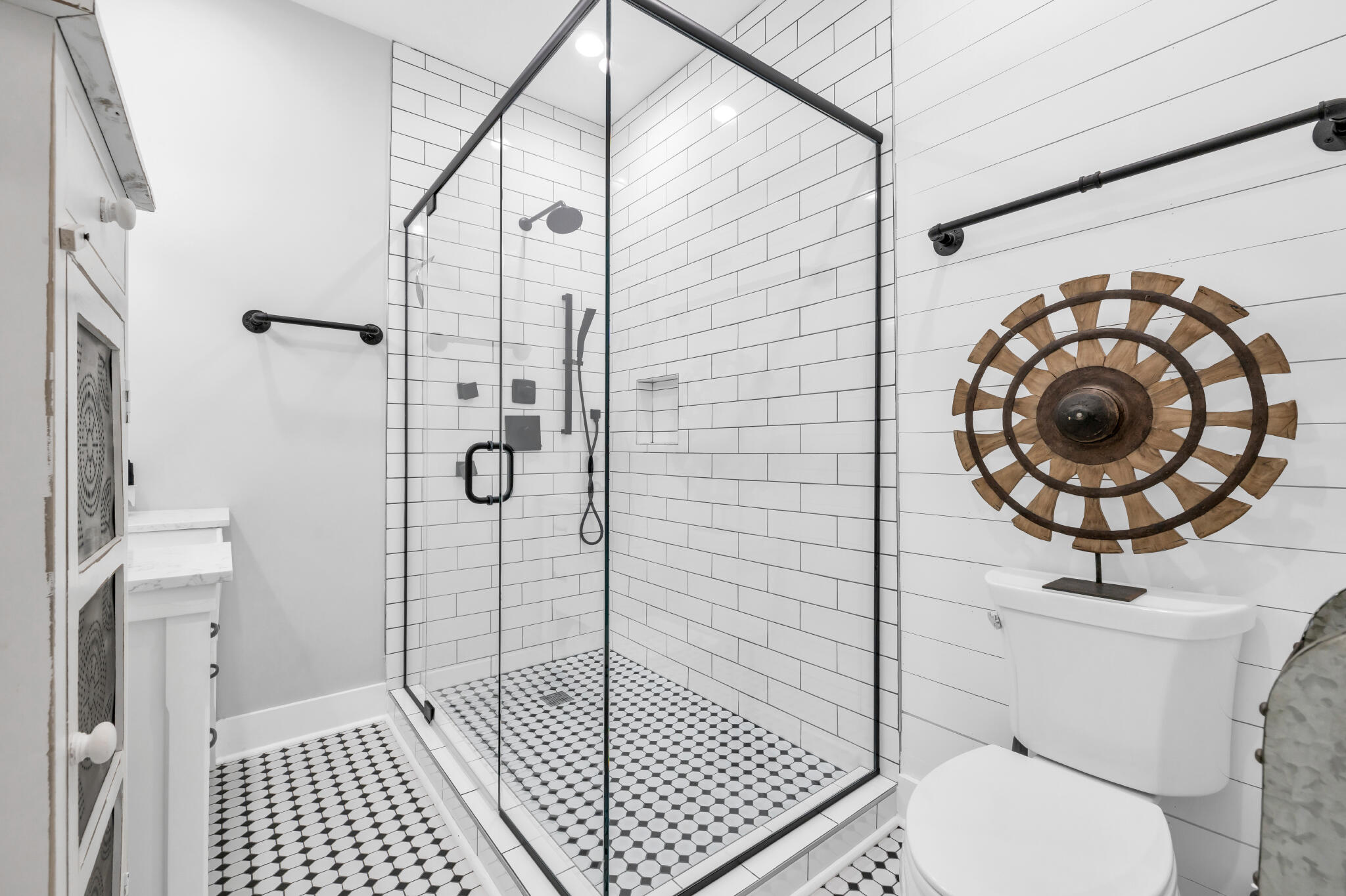 Cleveland, Tennessee 37311, United States, 6 Bedrooms Bedrooms, ,6 BathroomsBathrooms,Residential,Active,165673