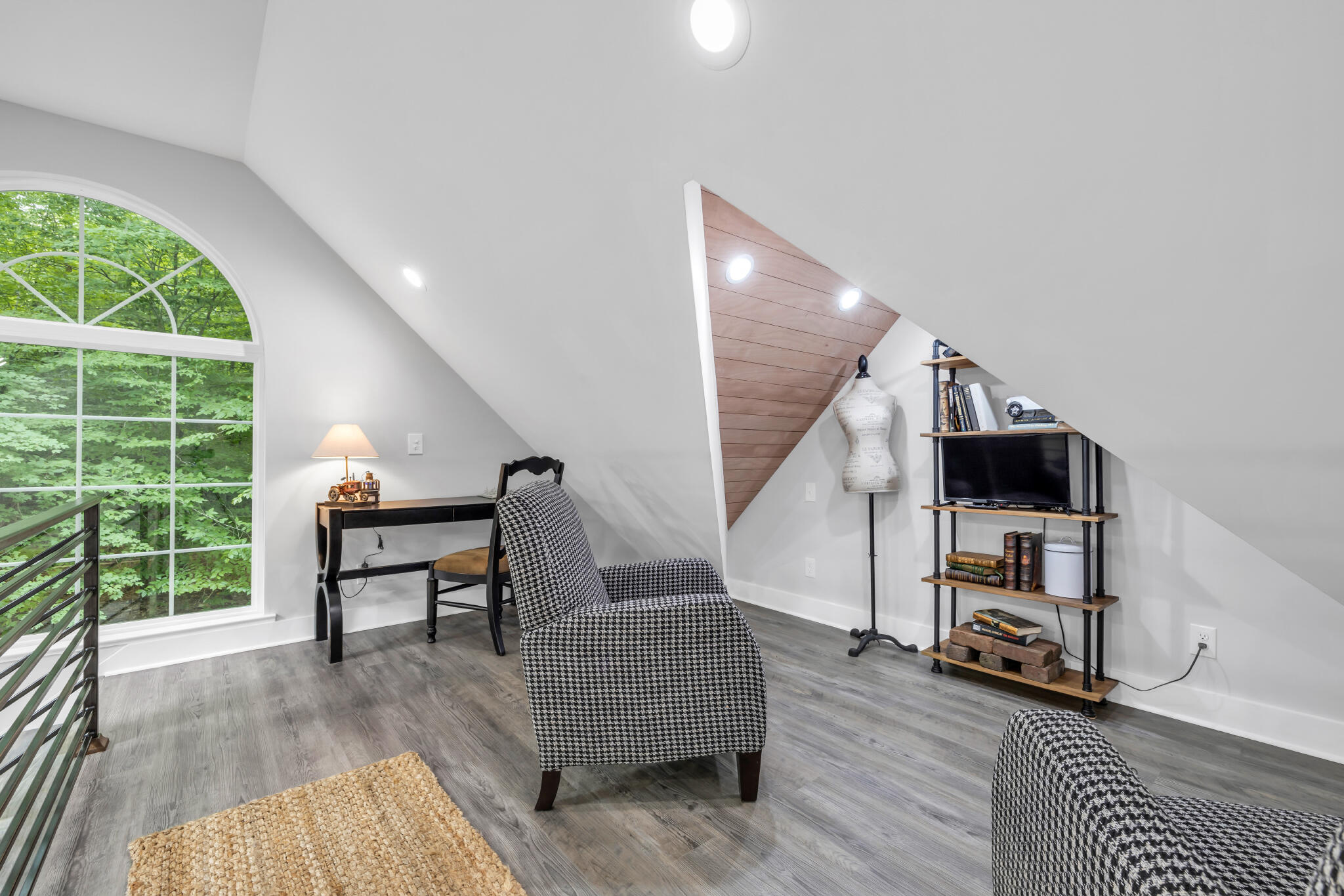 Cleveland, Tennessee 37311, United States, 6 Bedrooms Bedrooms, ,6 BathroomsBathrooms,Residential,Active,165673