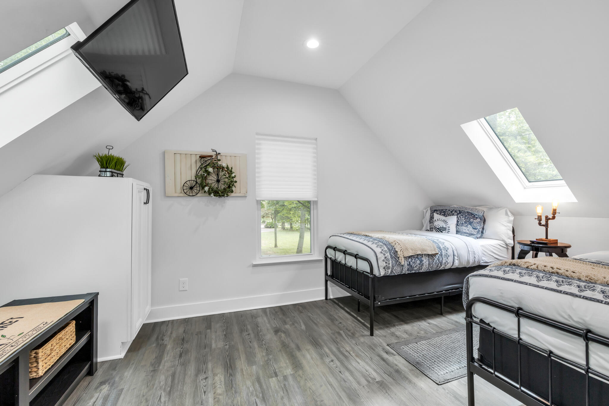 Cleveland, Tennessee 37311, United States, 6 Bedrooms Bedrooms, ,6 BathroomsBathrooms,Residential,Active,165673