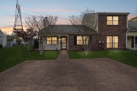 Photo of 6565 Hickory Meadow Drive, Chattanooga, TN 37421 (MLS # 1531504)