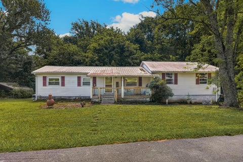 Photo of 11734 Old Back Valley Road, Soddy Daisy, TN 37379 (MLS # 1544276)