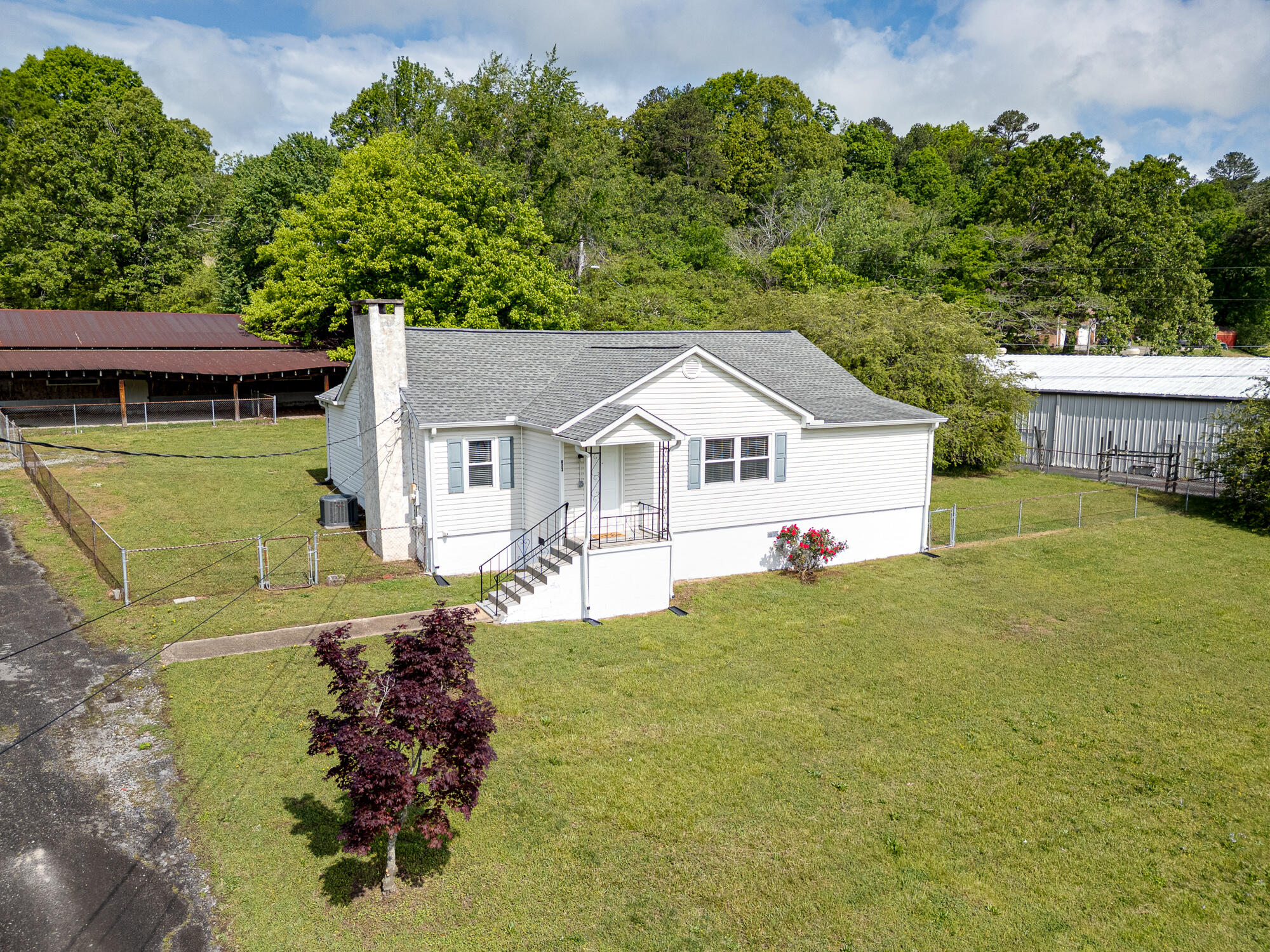 823 Mission Ridge Road, Rossville, Georgia image 2