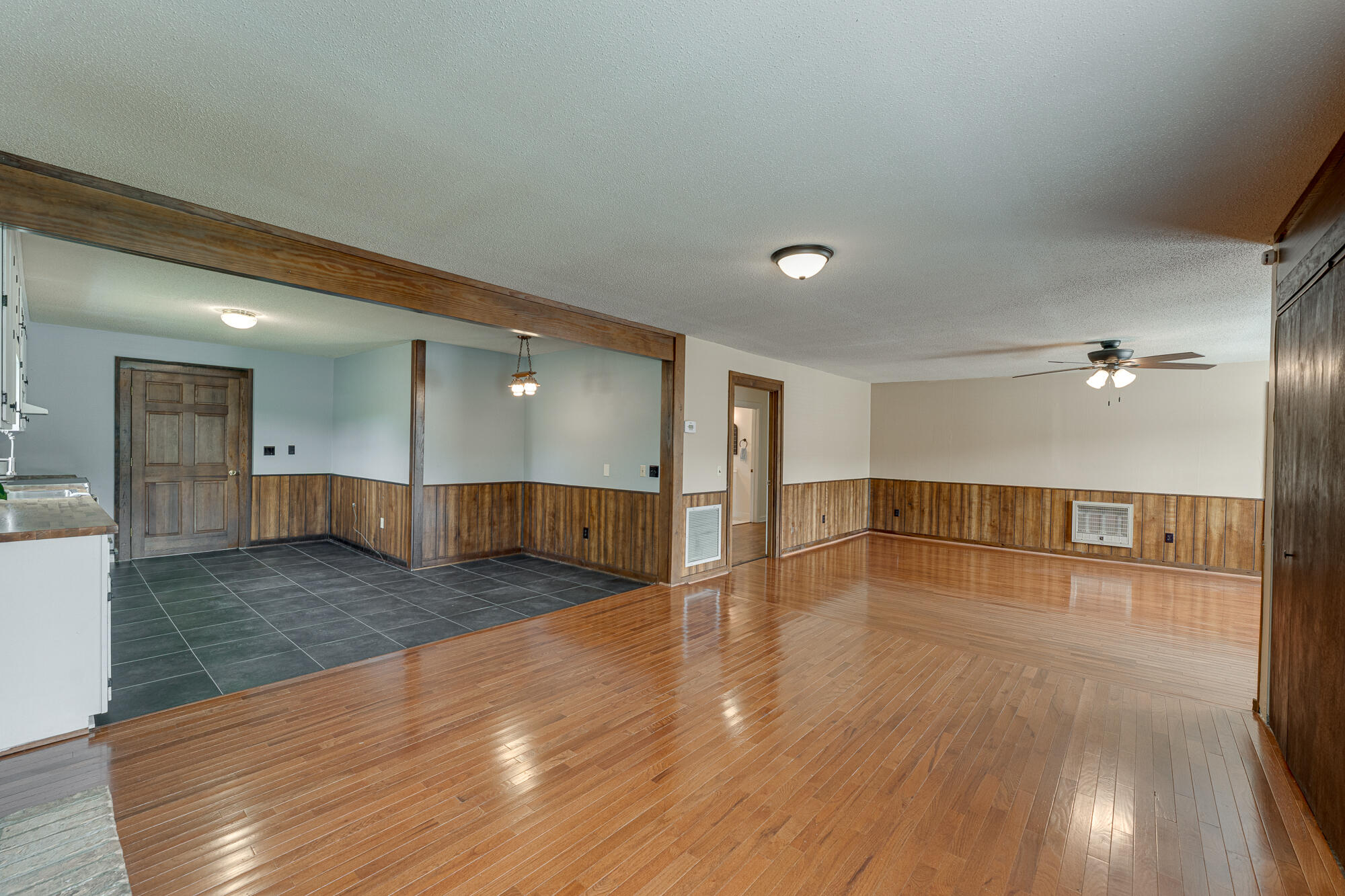 823 Mission Ridge Road, Rossville, Georgia image 6
