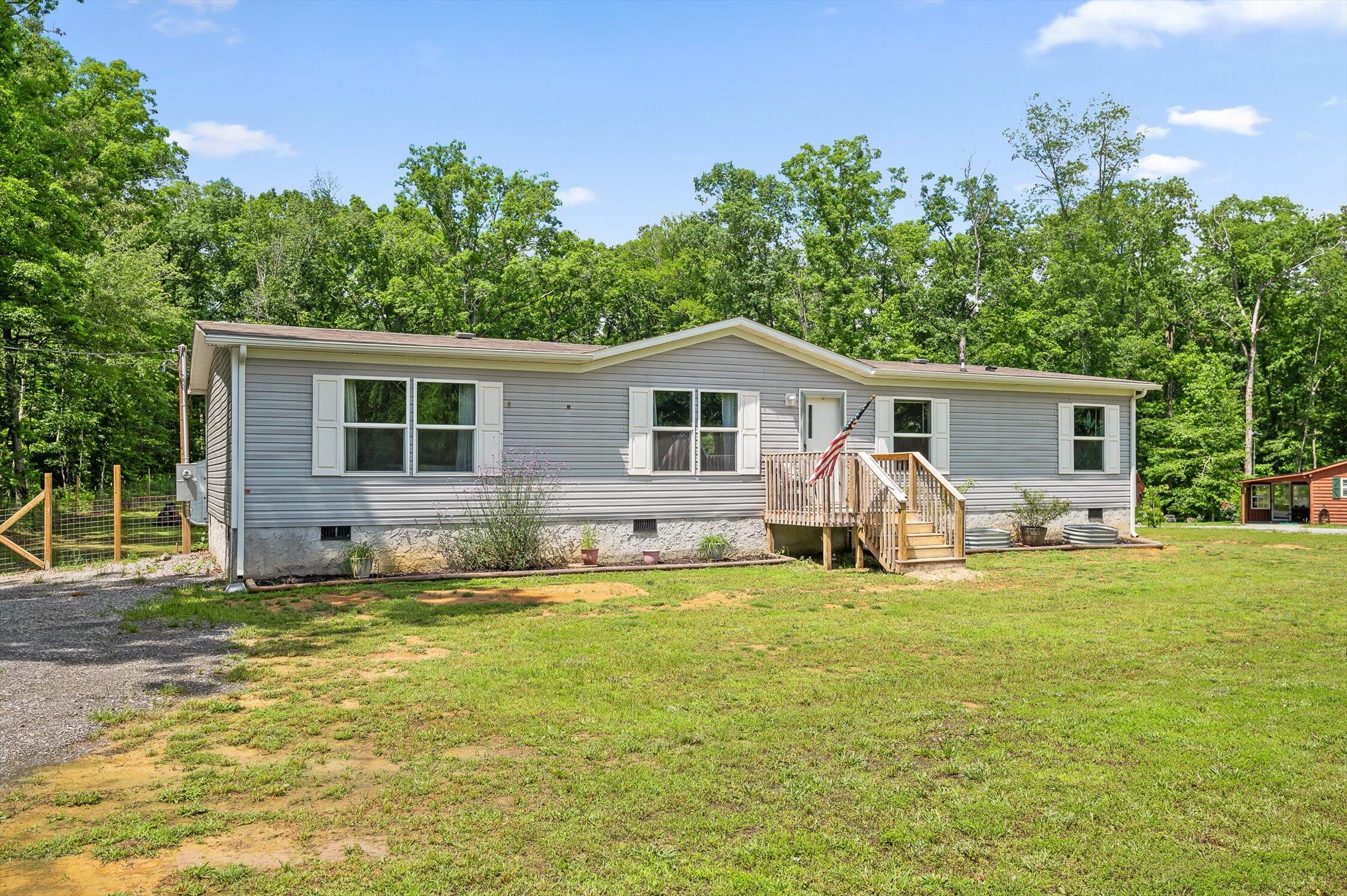 934 Holly Glen Lane, Decatur, Tennessee image 2