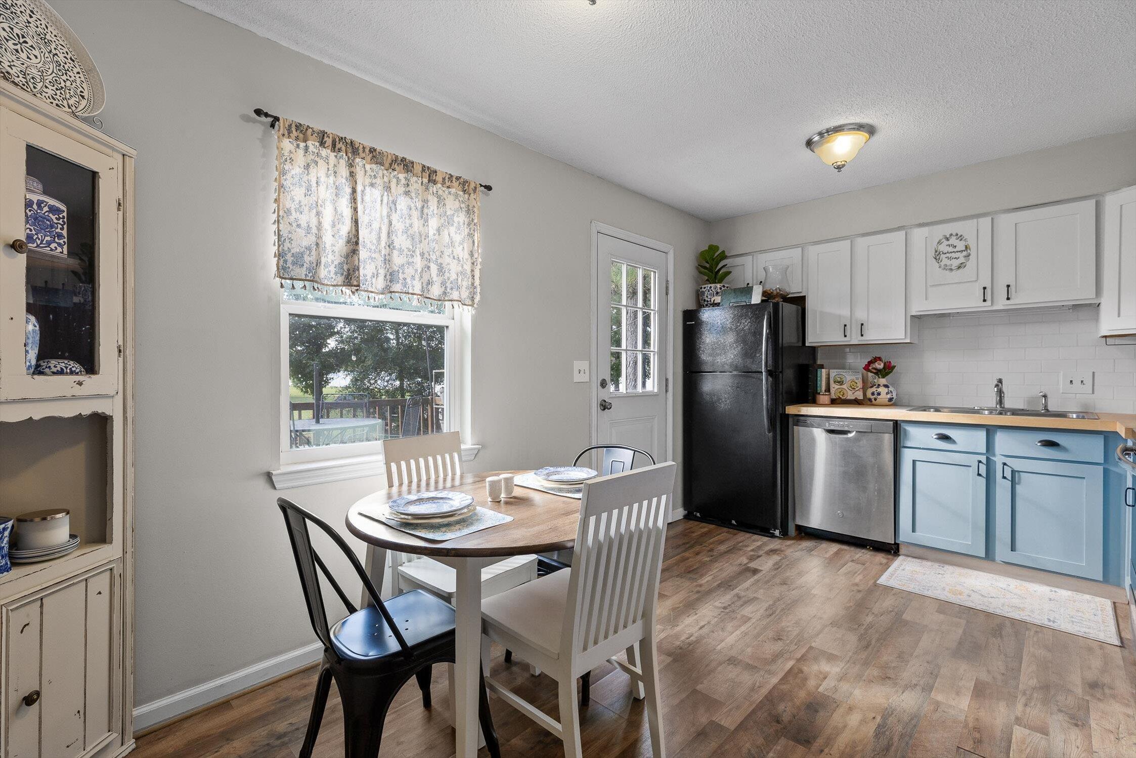 Chickamauga, Georgia 30707, United States, 3 Bedrooms Bedrooms, ,2 BathroomsBathrooms,Residential,Active,213757