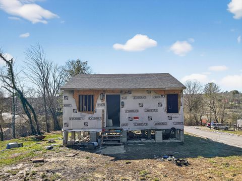 Photo of 56 11th Street, Tracy City, TN 37387 (MLS # 1529465)