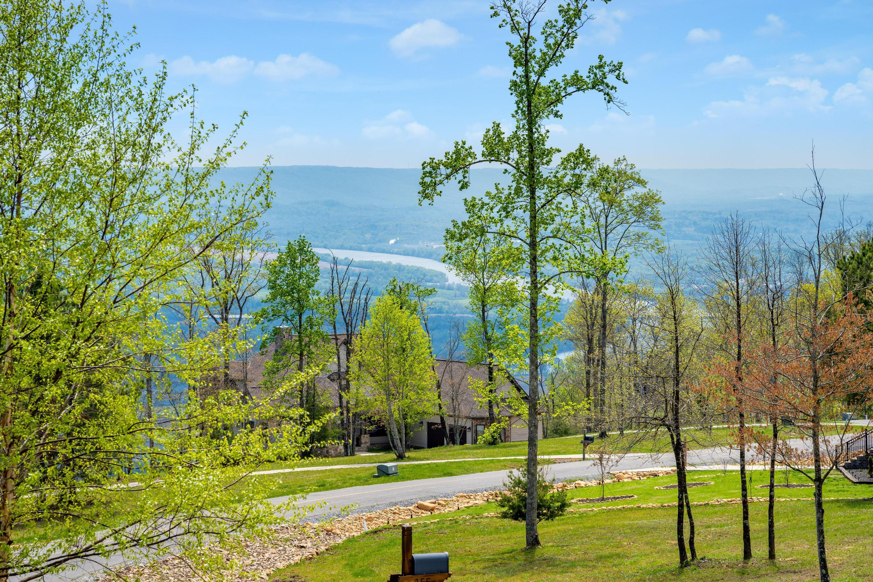 135 Sunrise Circle, Jasper, Tennessee image 2