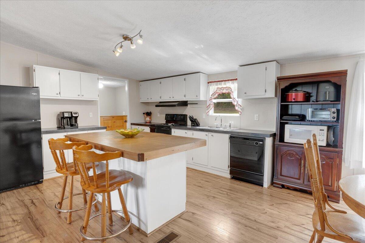 4564 Brockdell Road, Pikeville, Tennessee image 15