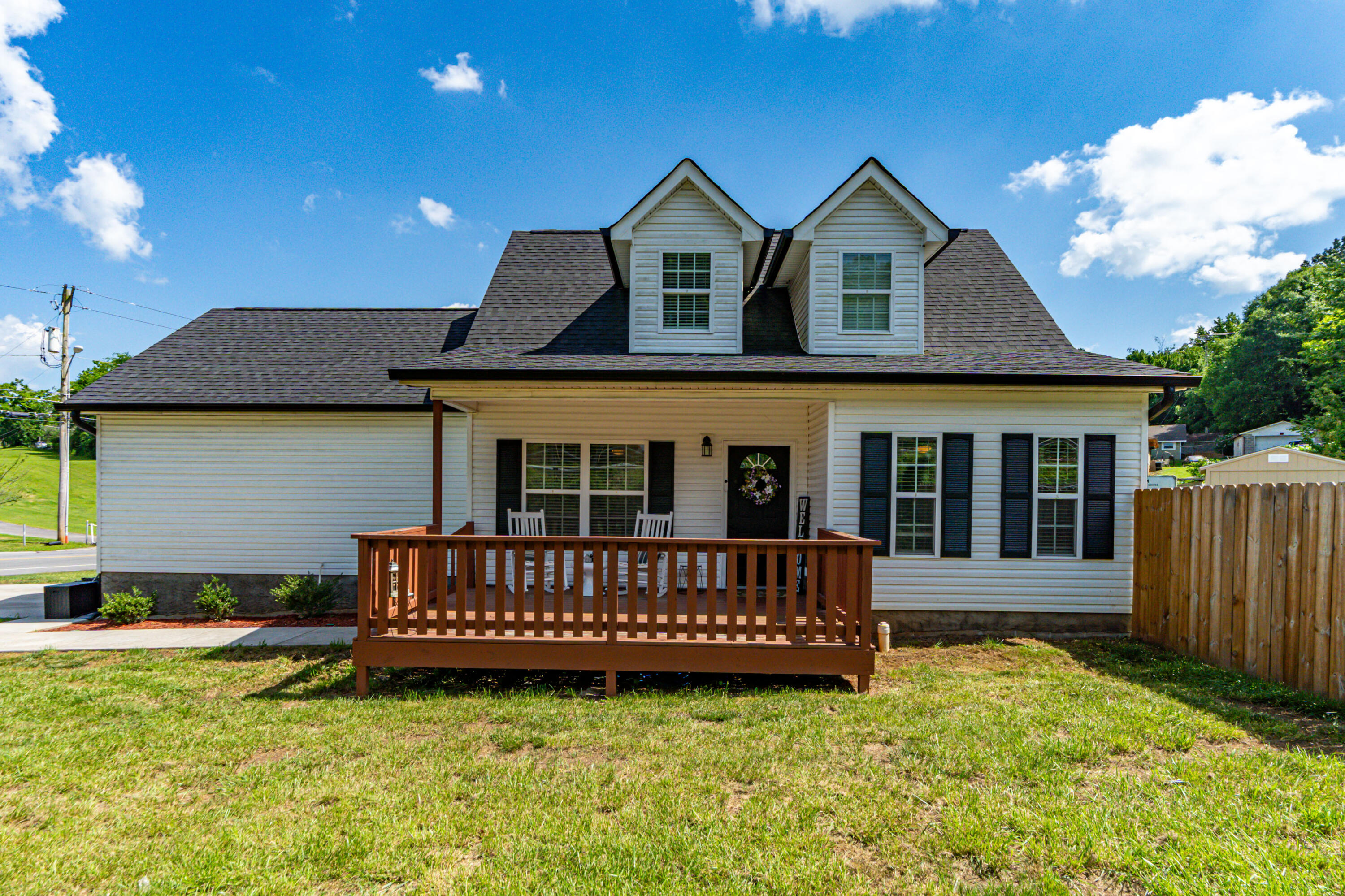 Photo 1 of 38 — 1329 Greenwood Road, Chattanooga, TN 37411