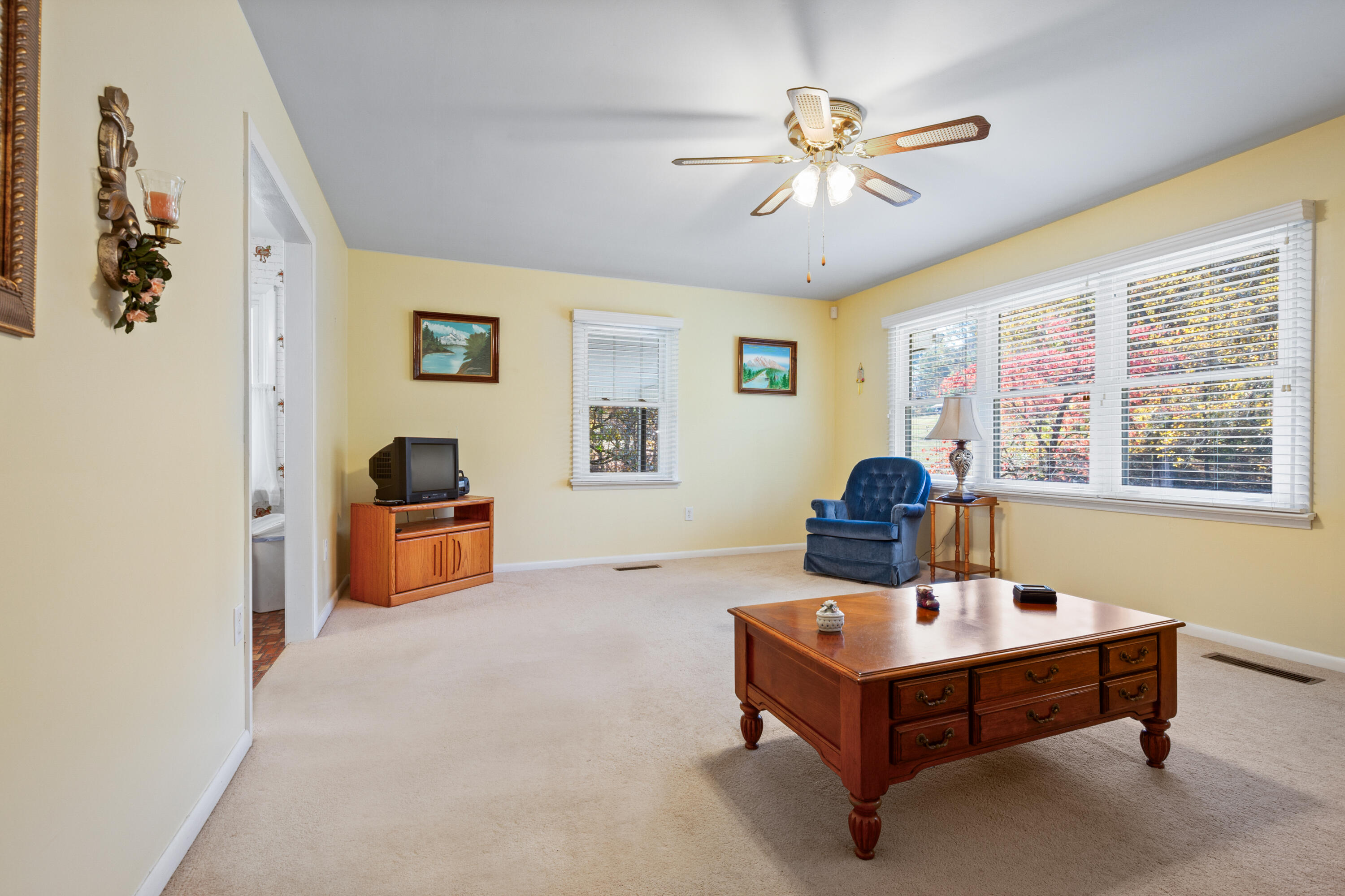 7009 Igou Ferry Road