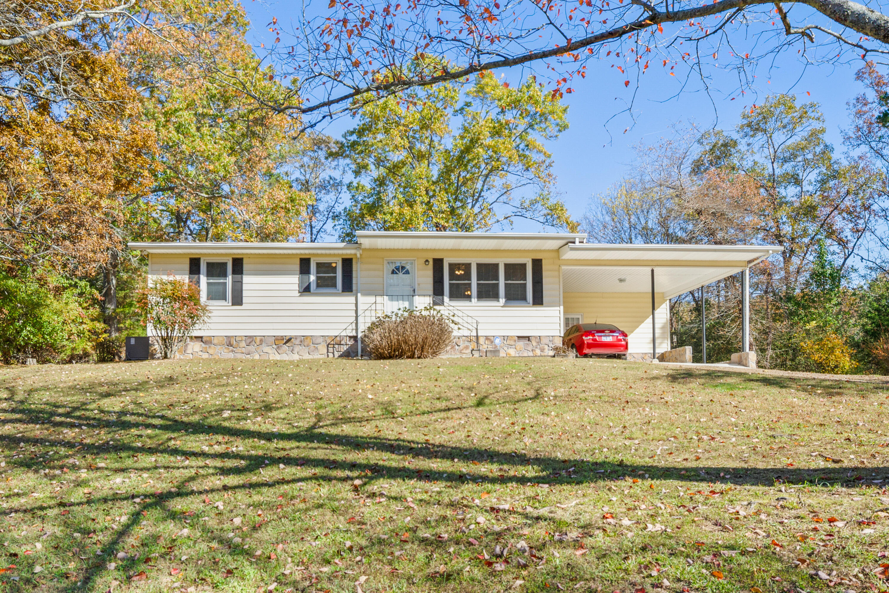 7009 Igou Ferry Road