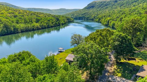 Photo of 18860 River Canyon Road, Chattanooga, TN 37405 (MLS # 1532934)