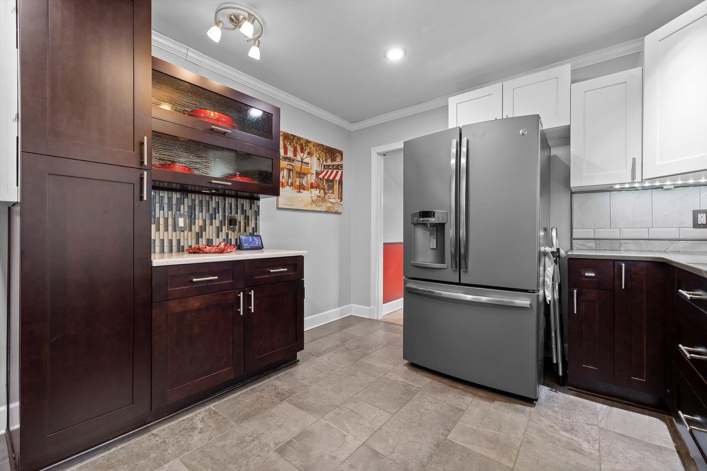 Chattanooga, Tennessee 37411, United States, 4 Bedrooms Bedrooms, ,2 BathroomsBathrooms,Residential,Pending,217696