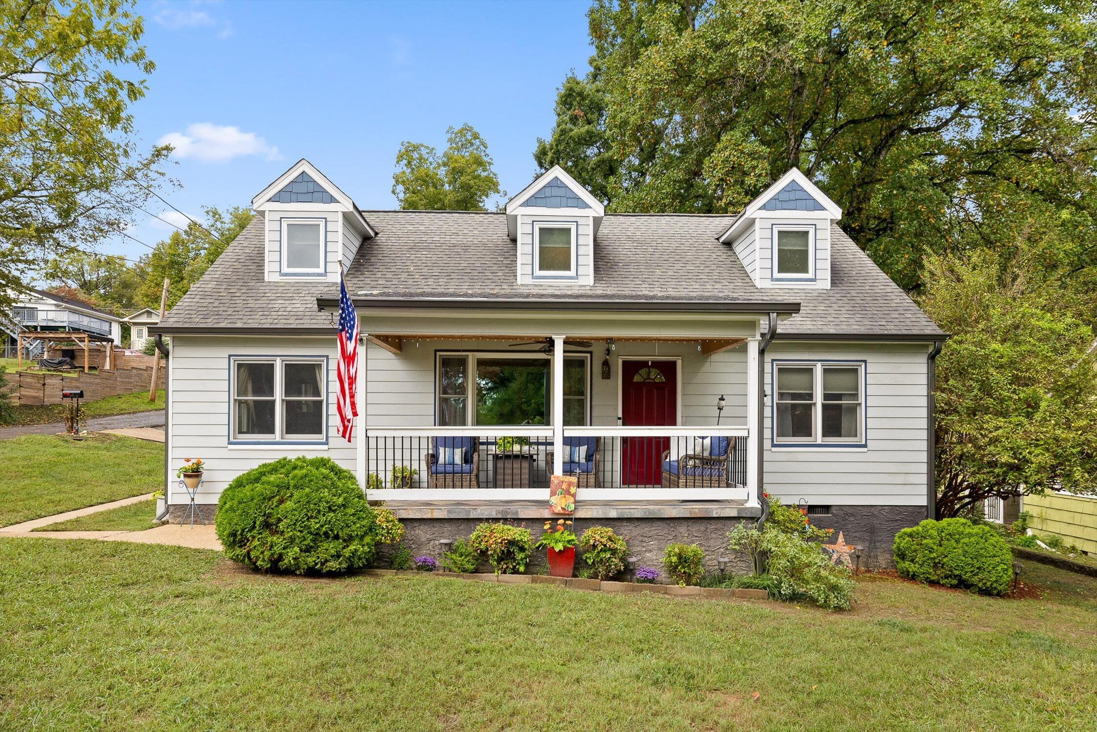 Chattanooga, Tennessee 37411, United States, 4 Bedrooms Bedrooms, ,2 BathroomsBathrooms,Residential,Pending,217696