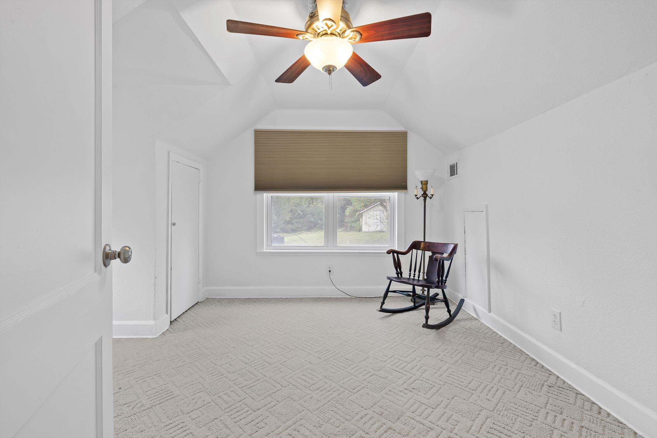 Chattanooga, Tennessee 37411, United States, 4 Bedrooms Bedrooms, ,2 BathroomsBathrooms,Residential,Pending,217696