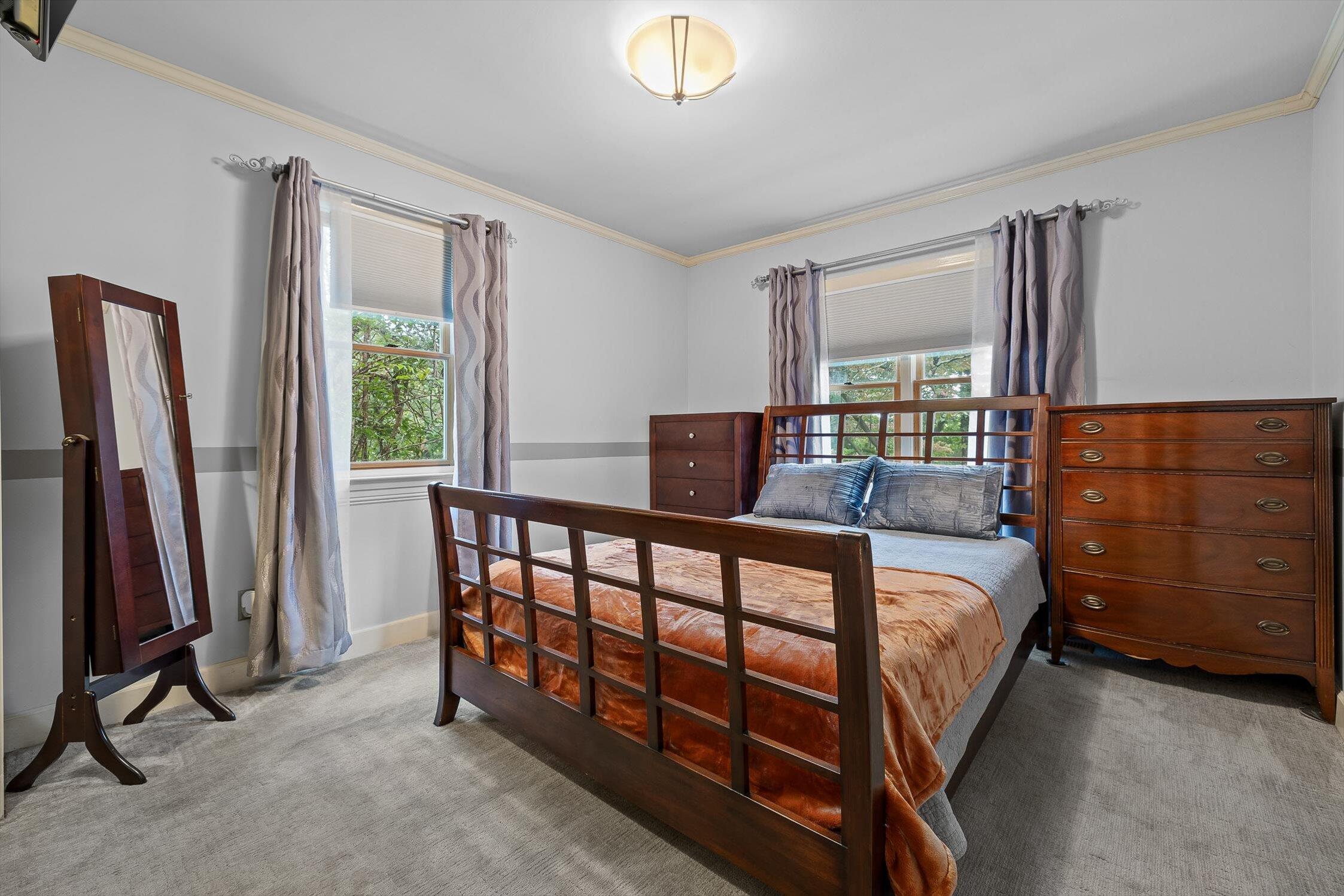 Chattanooga, Tennessee 37411, United States, 4 Bedrooms Bedrooms, ,2 BathroomsBathrooms,Residential,Pending,217696