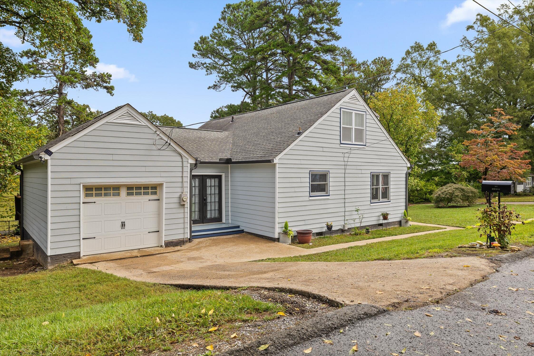 Chattanooga, Tennessee 37411, United States, 4 Bedrooms Bedrooms, ,2 BathroomsBathrooms,Residential,Pending,217696