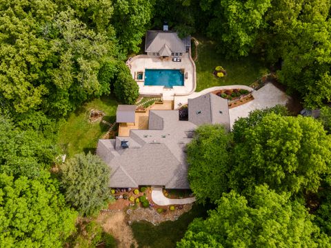 Photo of 72 Cool Springs Road, Signal Mountain, TN 37377 (MLS # 1534502)