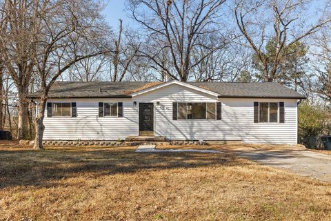 Photo of 7635 Austin Drive, Chattanooga, TN 37416 (MLS # 1525296)