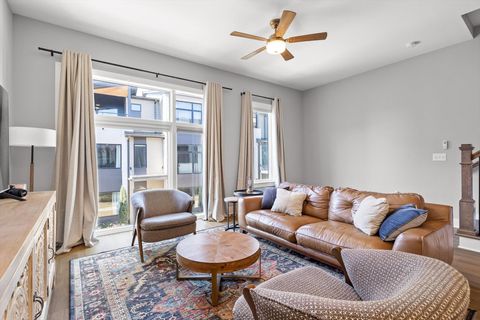 Tiny photo for 725 Burnside Place, Chattanooga, TN 37408 (MLS # 1527044)