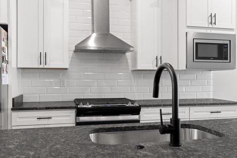 Tiny photo for 725 Burnside Place, Chattanooga, TN 37408 (MLS # 1527044)