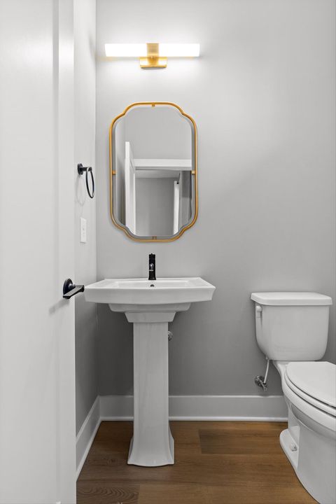 Tiny photo for 725 Burnside Place, Chattanooga, TN 37408 (MLS # 1527044)