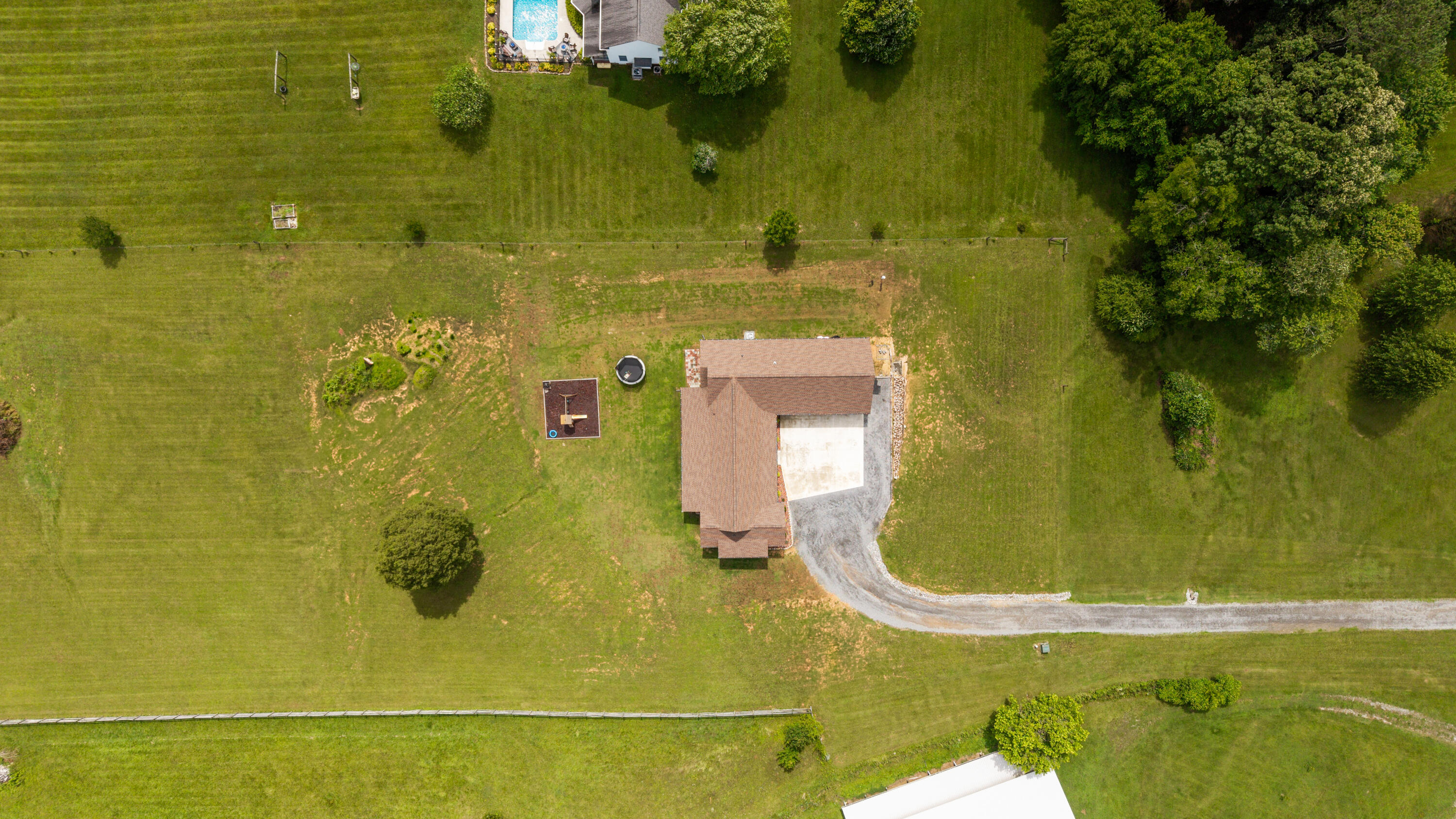 745 Old Parksville Road, Cleveland, Tennessee image 48