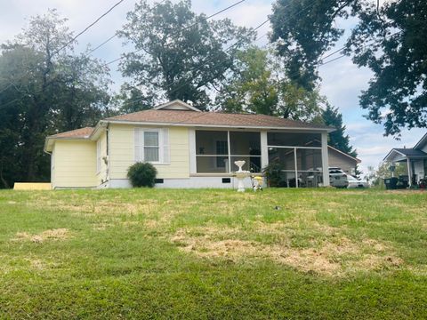 Photo of 195 S Elmwood Street, Rossville, GA 30741 (MLS # 1522076)