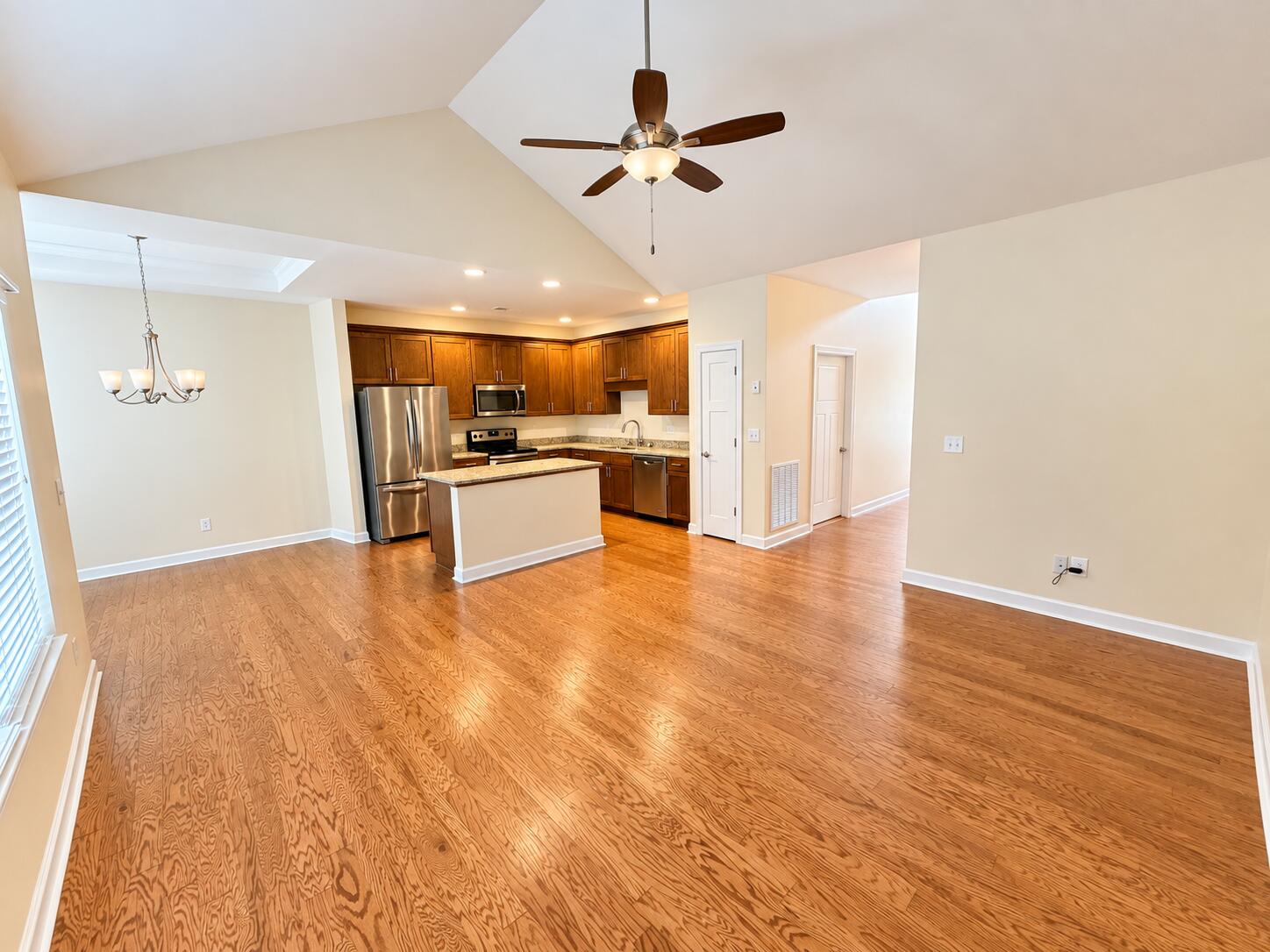 148 Emmyllie Court NE