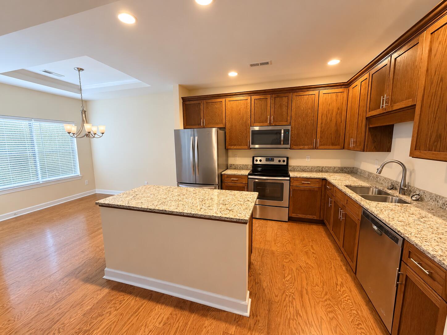 148 Emmyllie Court NE