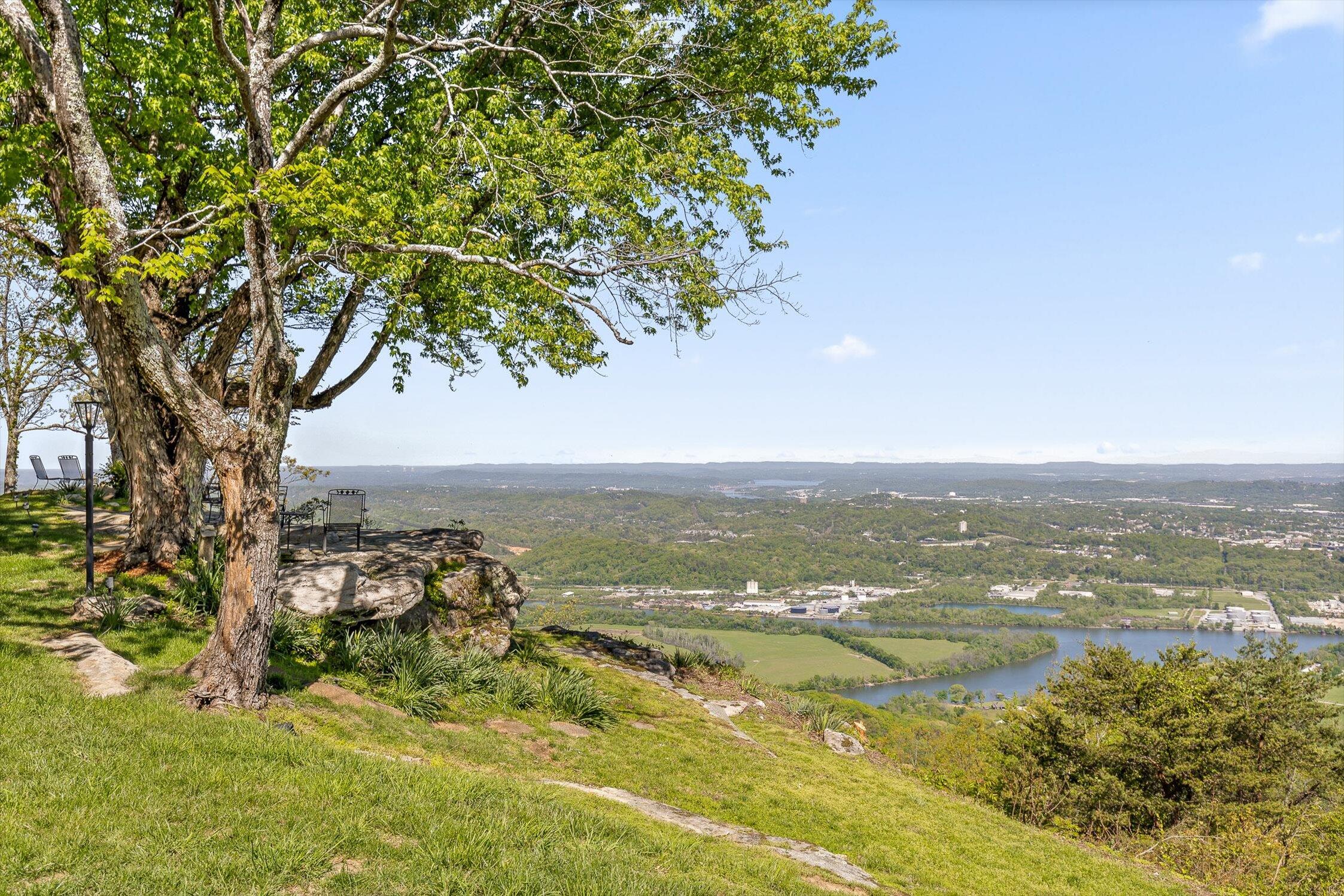 1116 Cumberland Road, Chattanooga, Tennessee image 2