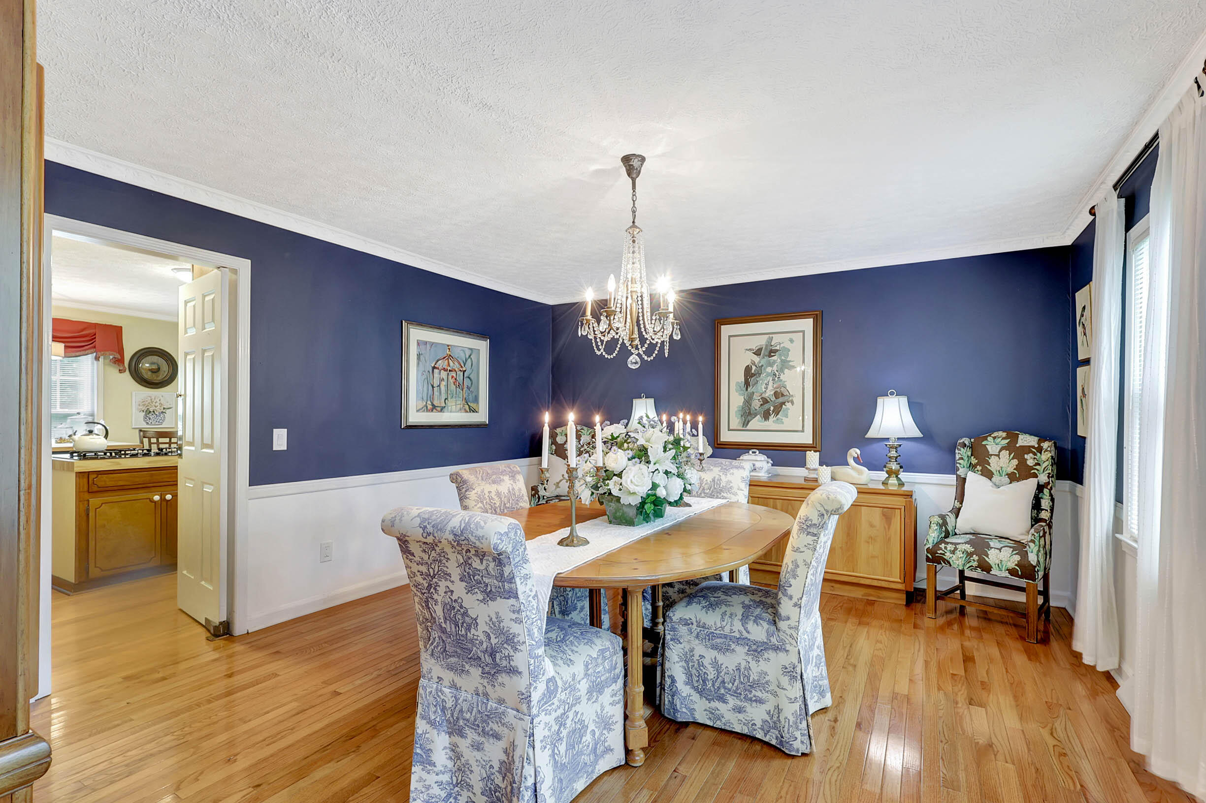 400 Three Oaks Drive, Calhoun, Georgia image 12