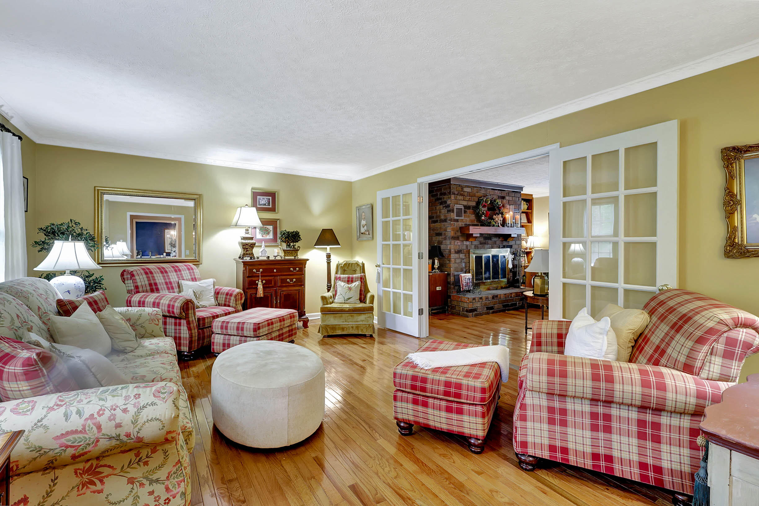 400 Three Oaks Drive, Calhoun, Georgia image 11