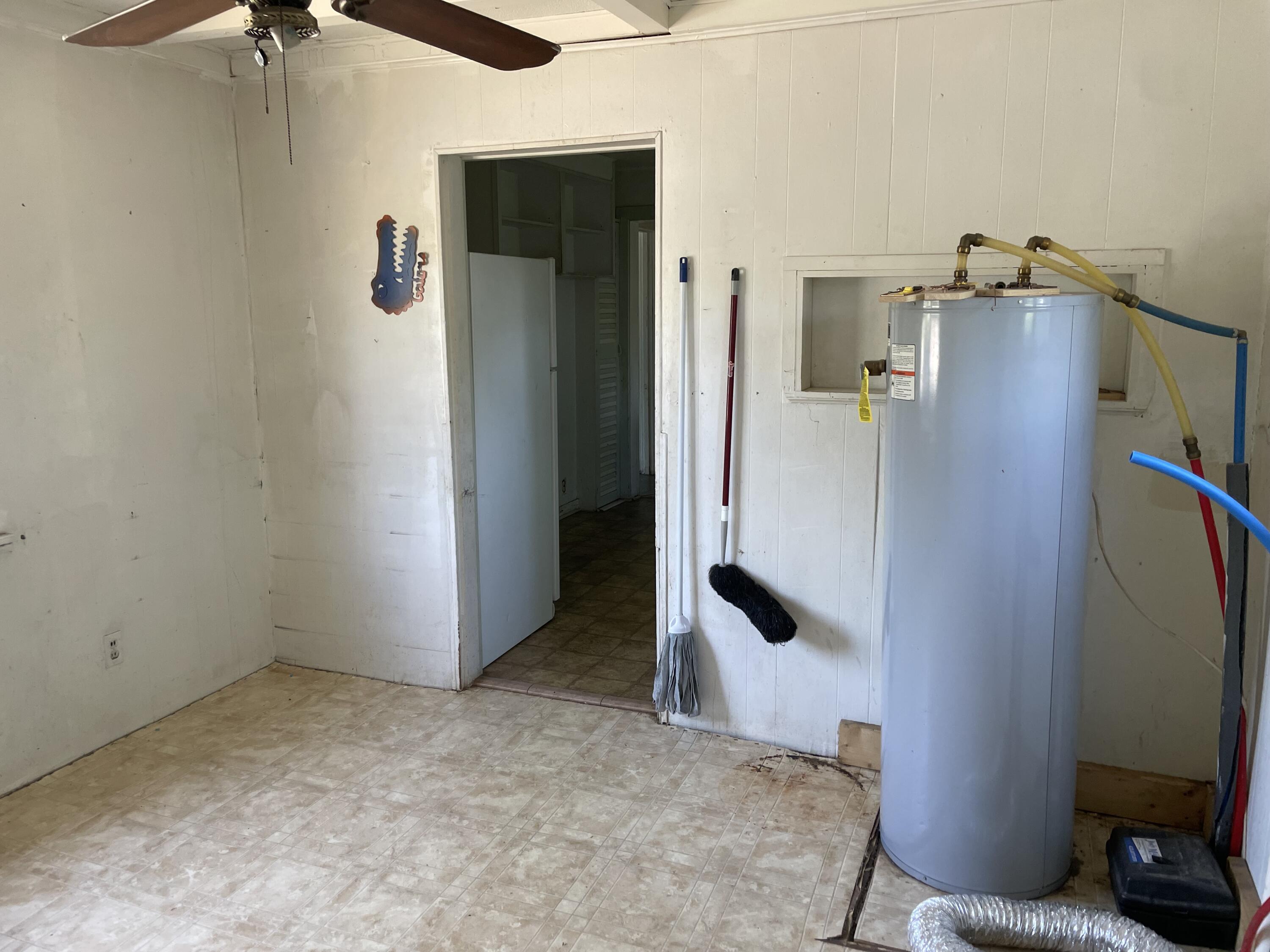 1712 Strawberry Lane