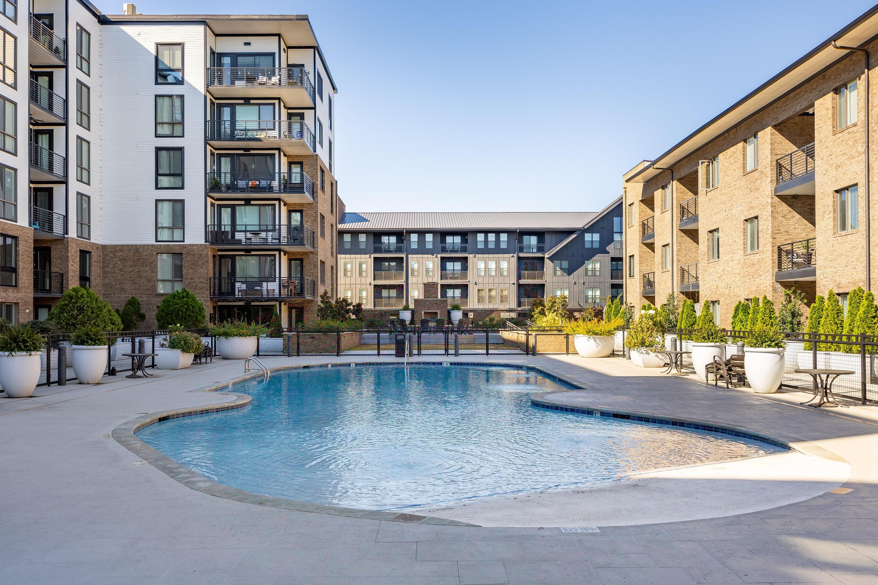200 Manufacturers Road #APT 339, Chattanooga, Tennessee image 2