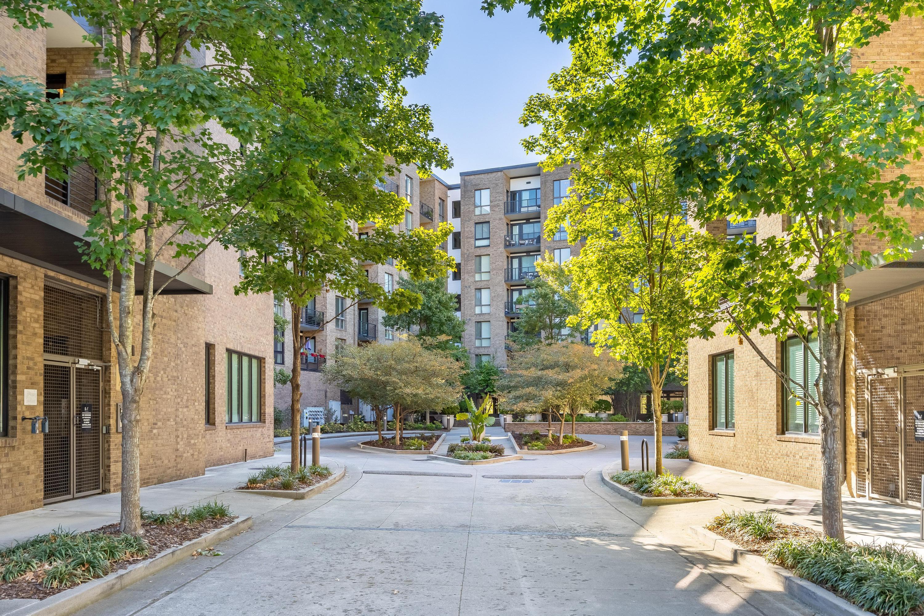 200 Manufacturers Road #APT 339, Chattanooga, Tennessee image 1