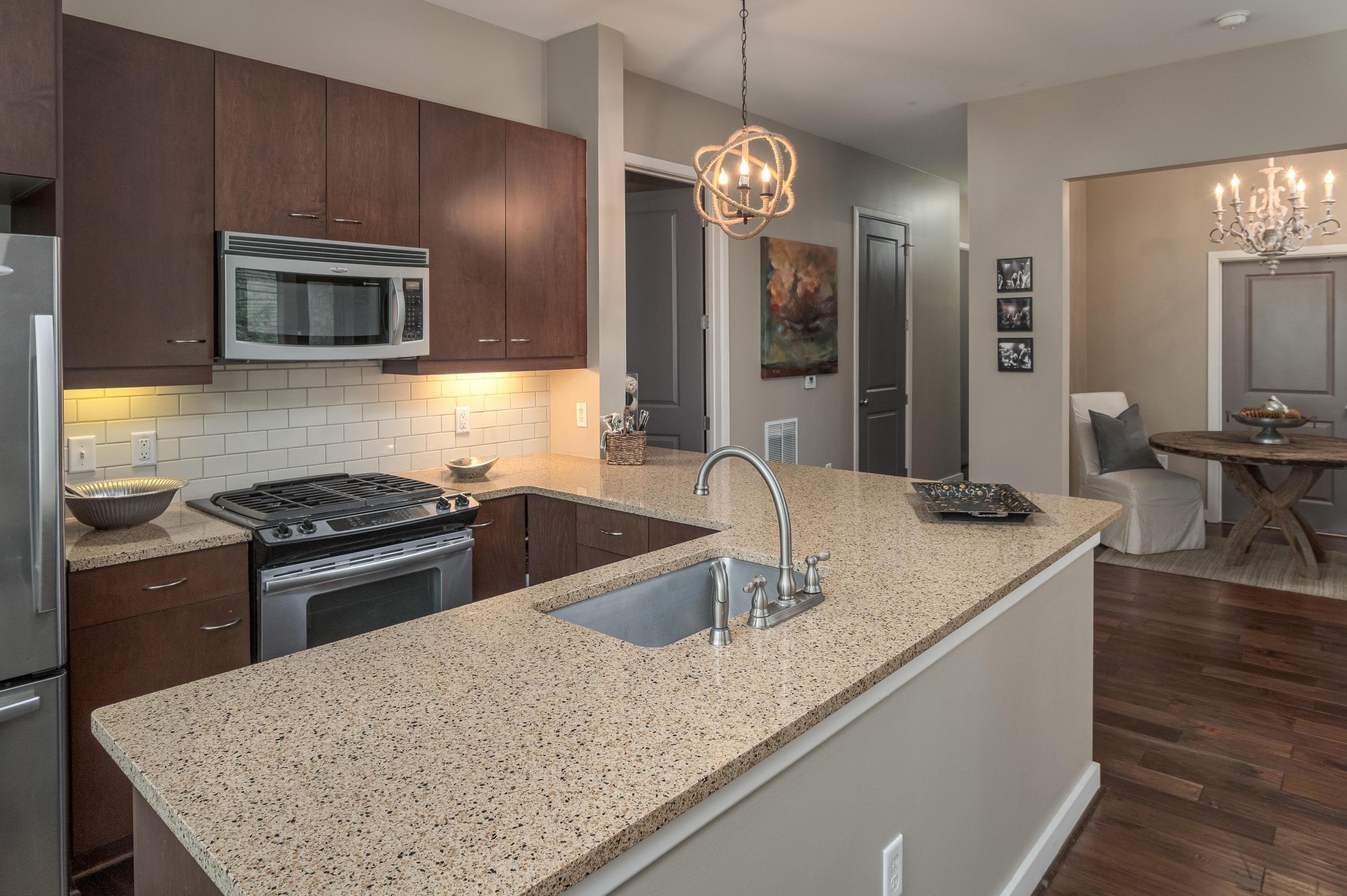 200 Manufacturers Road #APT 339, Chattanooga, Tennessee image 18