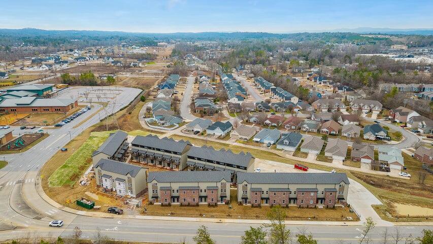 Chattanooga, Tennessee 37421, United States, 2 Bedrooms Bedrooms, ,2 BathroomsBathrooms,Residential,Active,257580